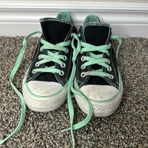 Converse Shoes Women’s Size 7 Black and Green
